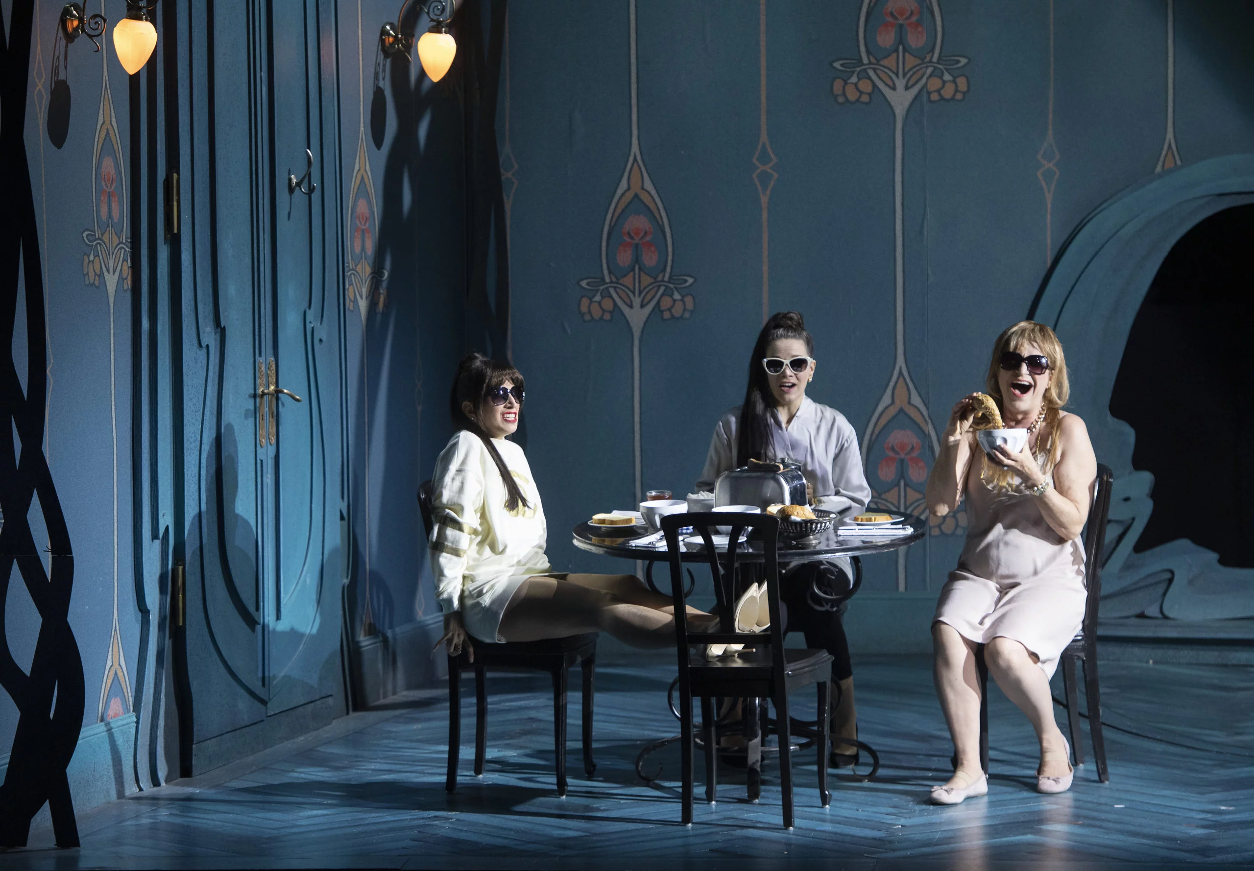 Cendrillon Madame de la Haltiere Doris Lamprecht